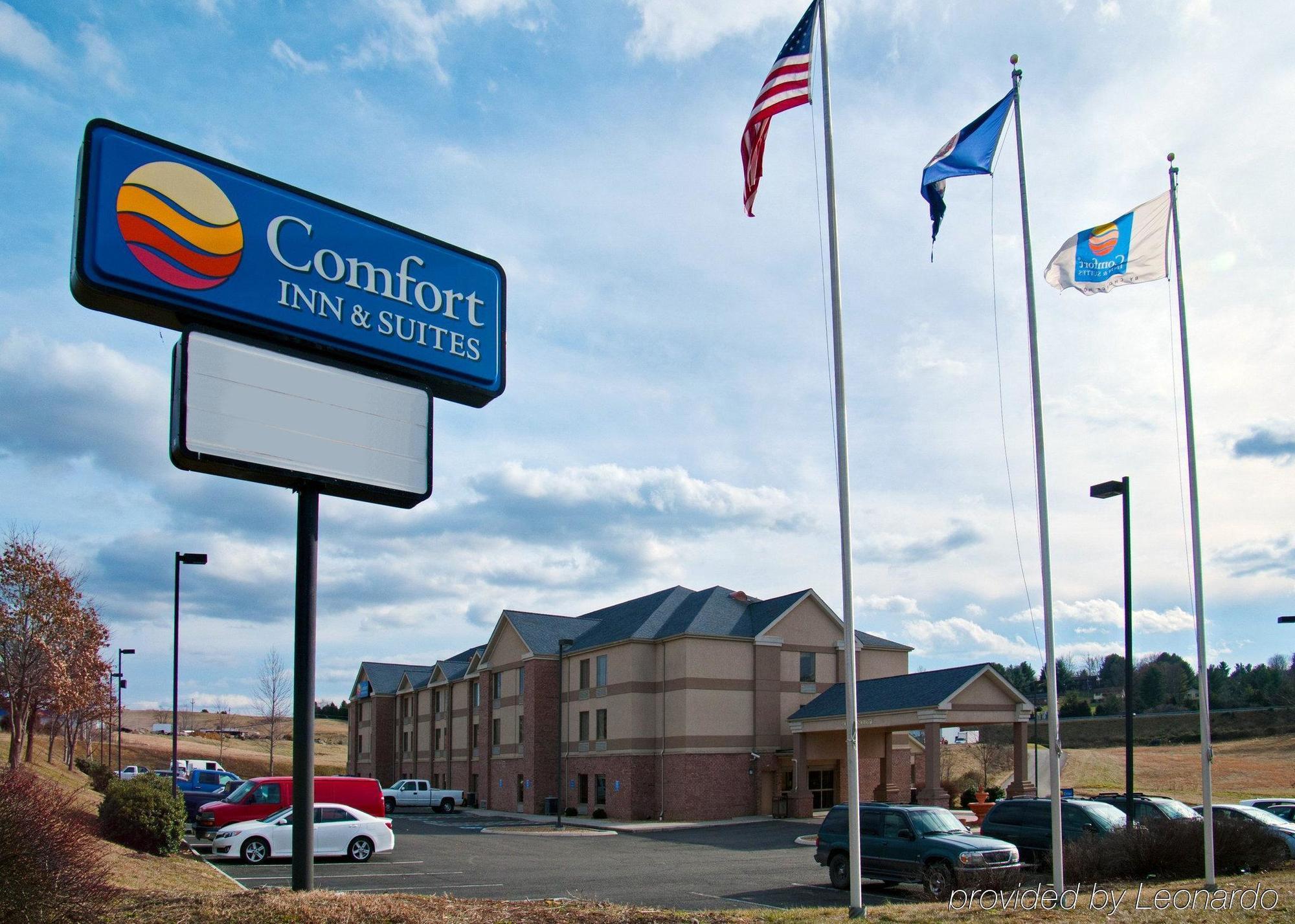 Comfort Inn & Suites Christiansburg I-81 Exterior photo